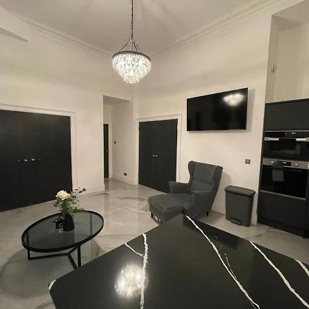 Royal Mile Apartment 2Bedroom EDI Exterior photo