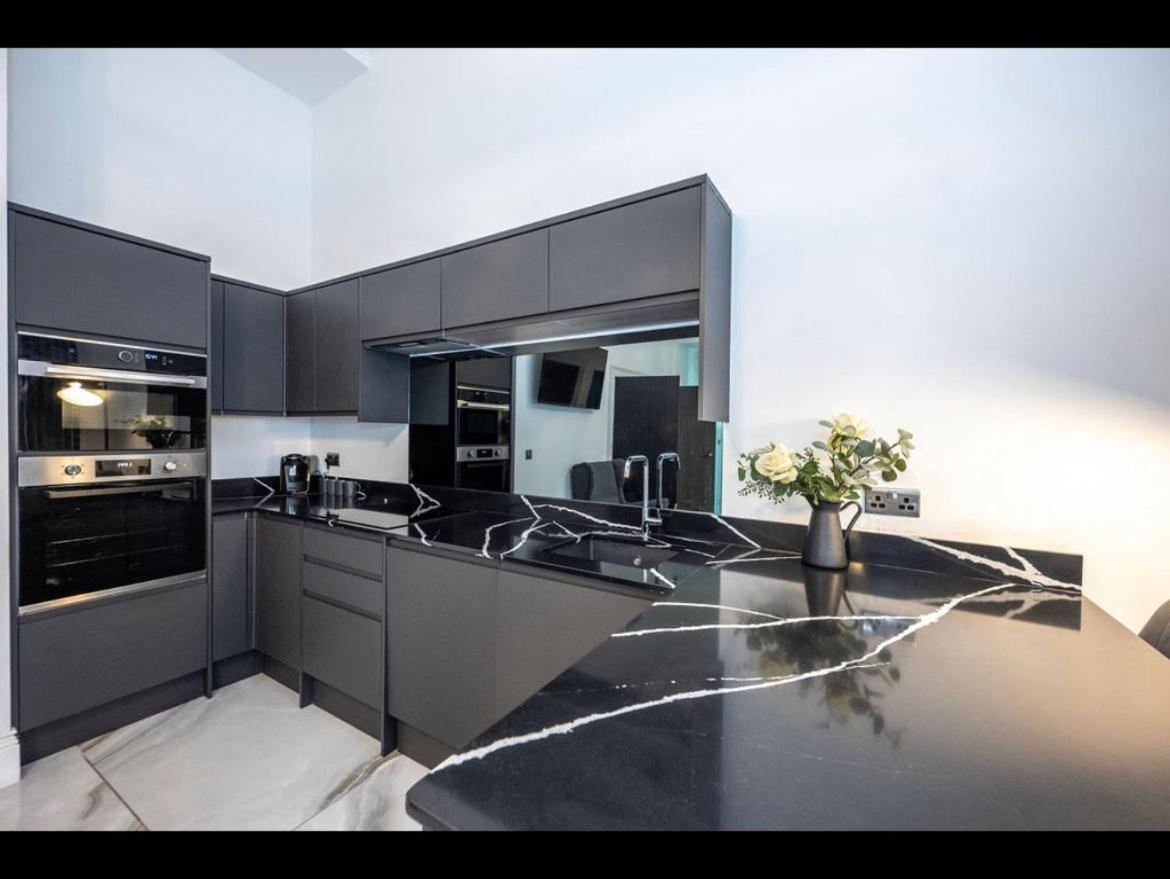 Royal Mile Apartment 2Bedroom EDI Exterior photo